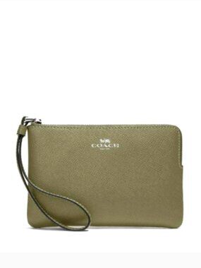 Coach CP483 Corner Zip Wristlet Olive Green NWT $78 MSRP